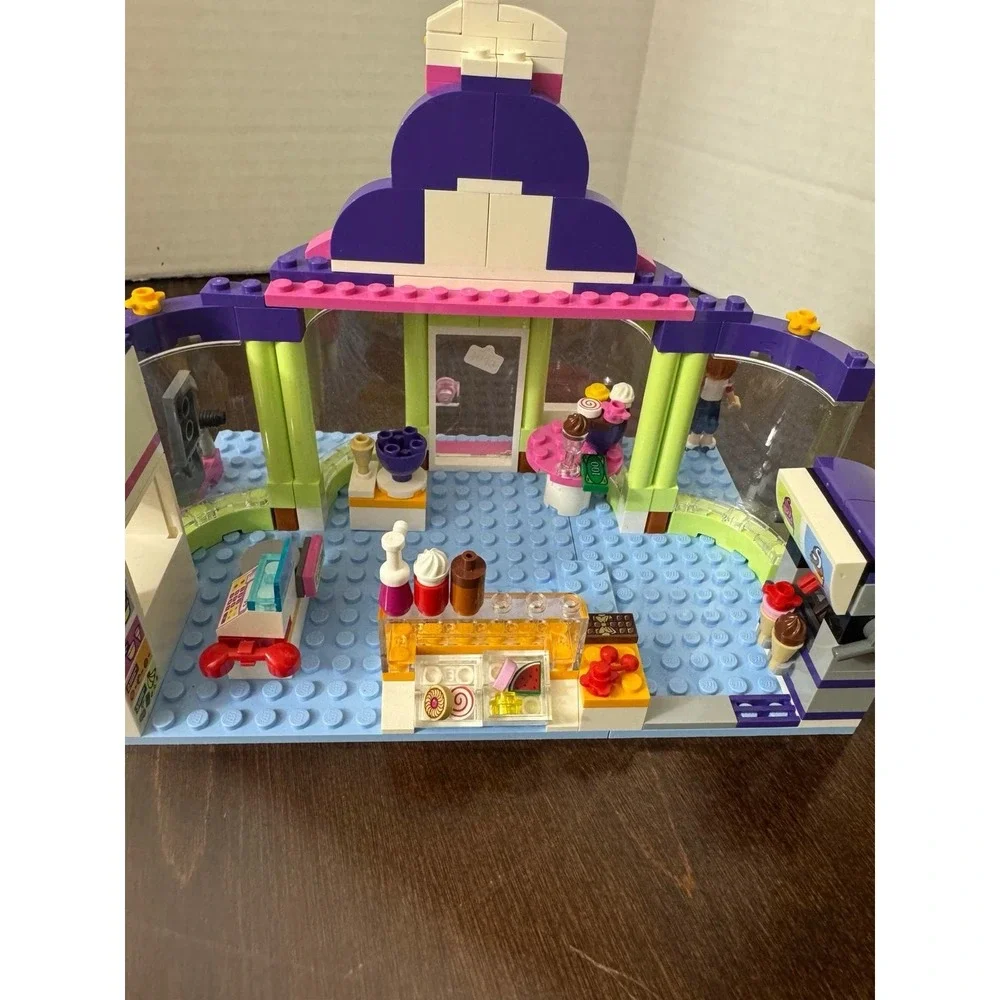 LEGO Friends 41320 Frozen Yogurt Shop w/ Box & Manuals - Missing Olivia & Car